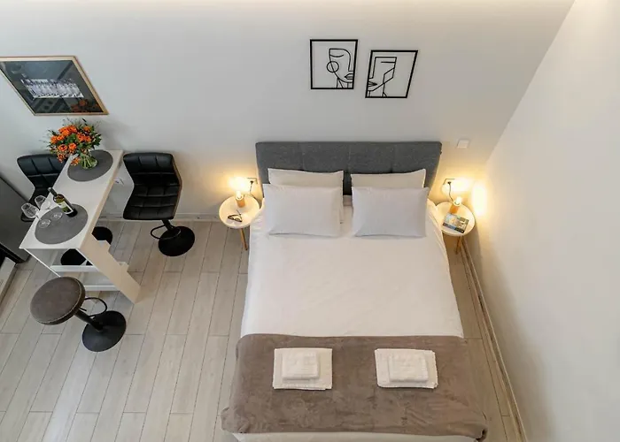 Passaggio 3* Corfu (city)
